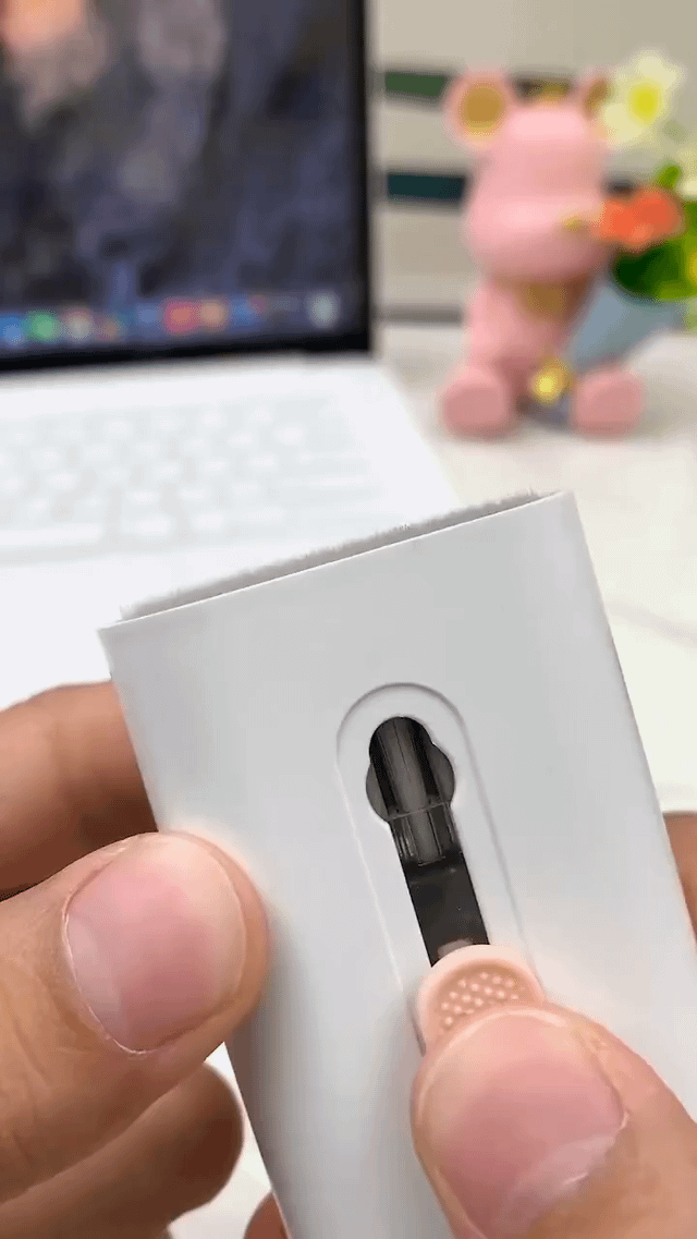7-in-1 Keyboard and Earphone Cleaning Kit