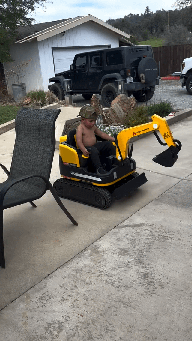 Battery Powered Kids Excavator Ride Toy