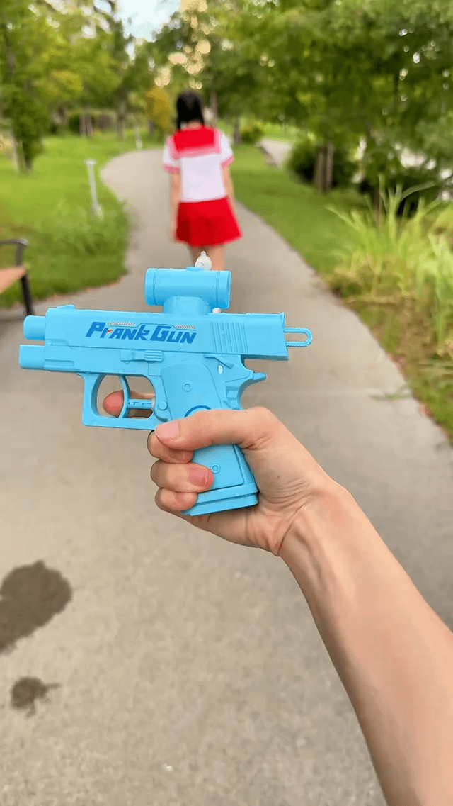 Double-Sided Water Blaster Toy for Summer Fun
